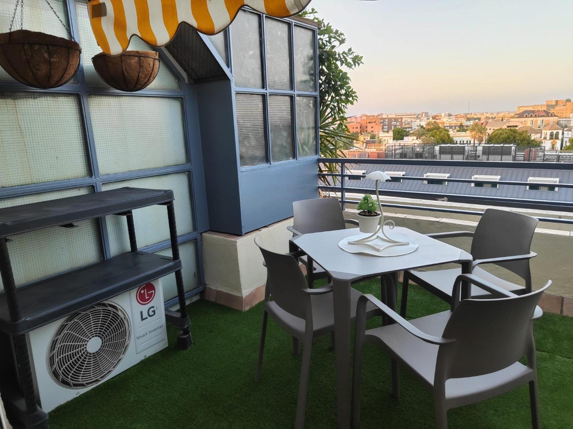 Agradable Duplex Terraza Virgen Del Rocio Διαμέρισμα Σεβίλλη Εξωτερικό φωτογραφία